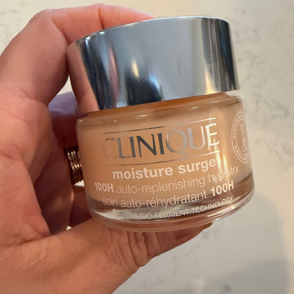 CLINIQUE Moisture Surge 100H Auto-Replenishing Hydrator Gel-Cream